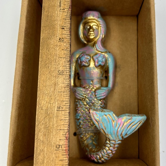 Metal Mermaid Wall Hook Nautical Decor Beach Bathroom Gold Blue Pink Girls Room - Picture 6 of 6